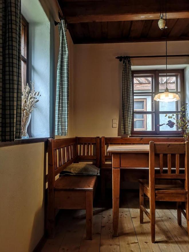 Apartmany Cerveny Dvur Chvalšiny 외부 사진