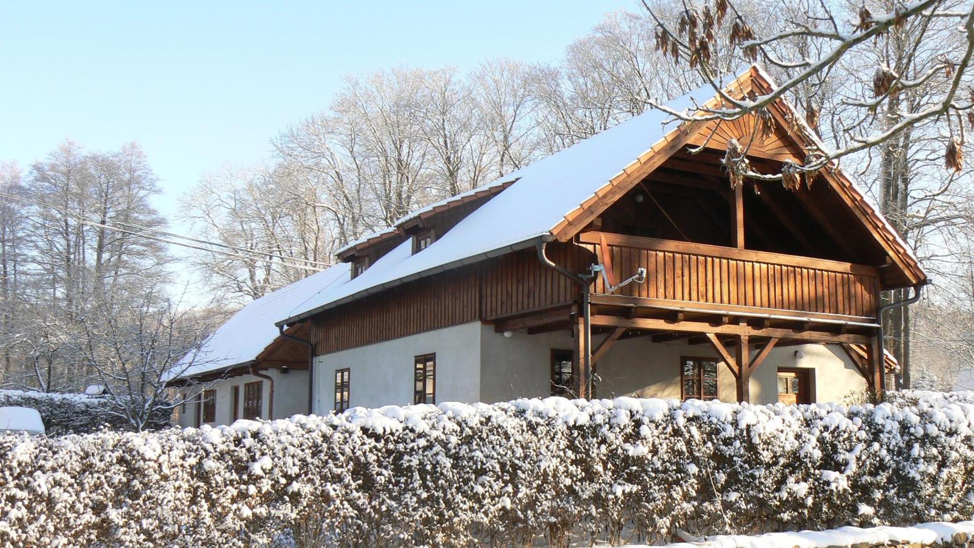 Apartmany Cerveny Dvur Chvalšiny 외부 사진