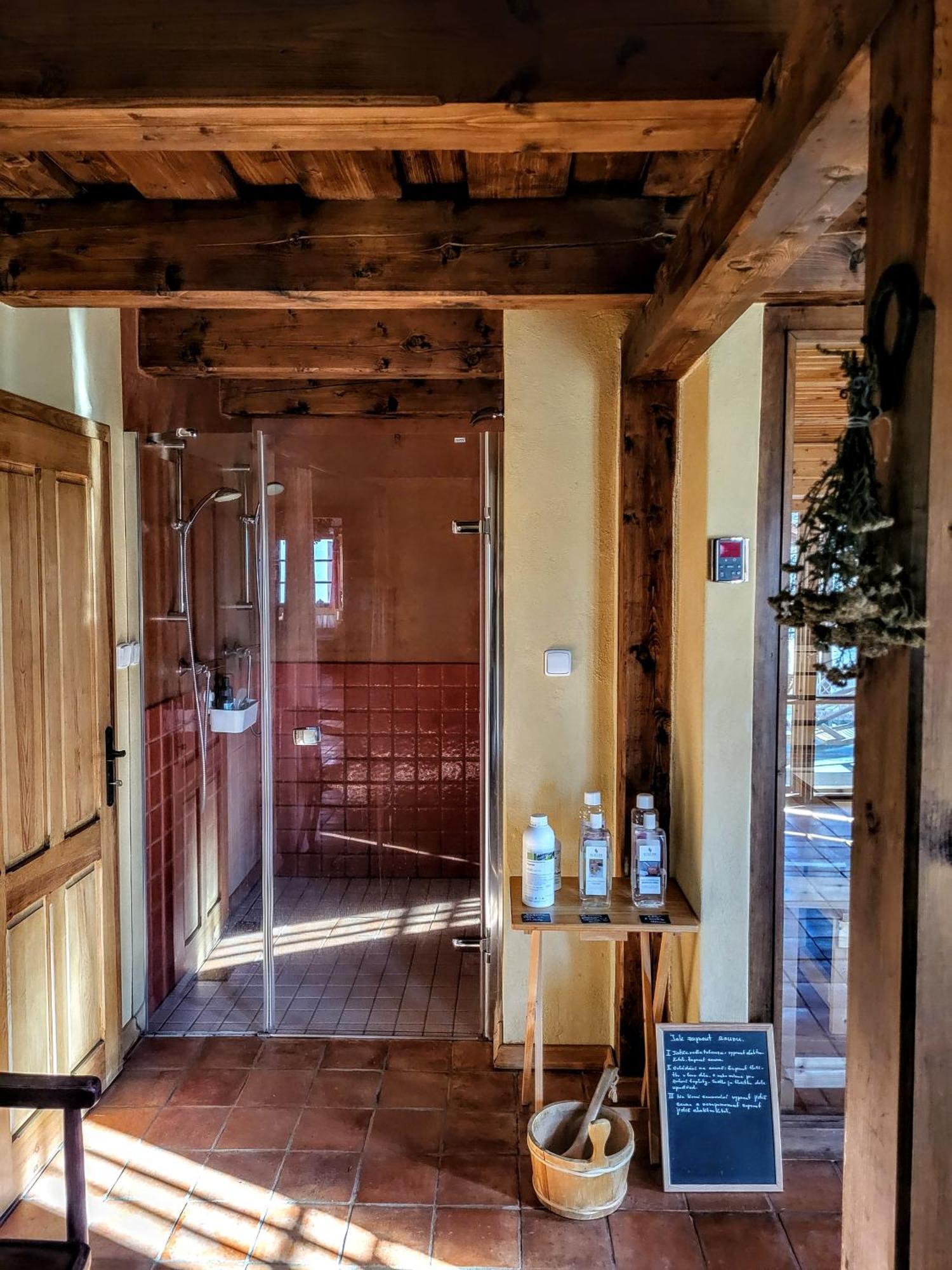 Apartmany Cerveny Dvur Chvalšiny 외부 사진